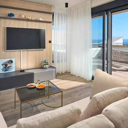 Lovely In With Sauna 펜션 마카르스카