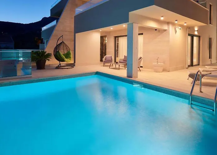 Vakantiehuis Lovely In With Sauna