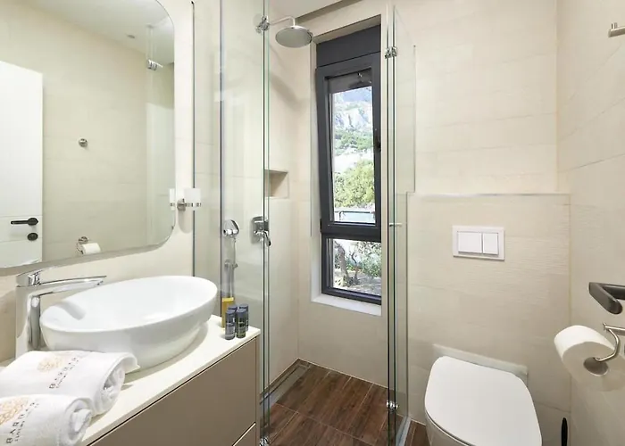 Lovely In With Sauna * Makarska